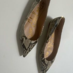 Sam Edelman Stacey Snake print pointed flats. Size 8